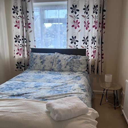 Newport Pagnel Guest House Newport Pagnell Extérieur photo